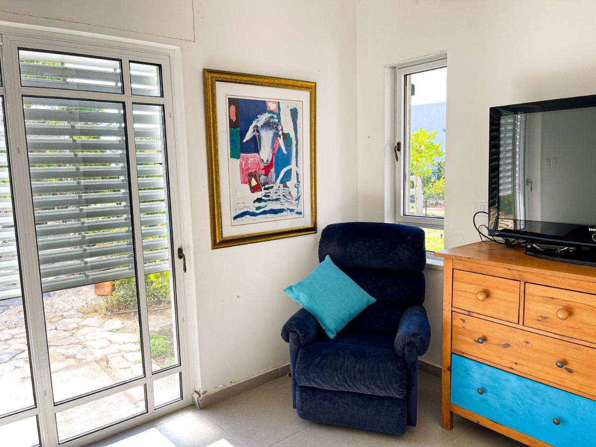 בית קסום בשדה נחמיה Villa Esterno foto